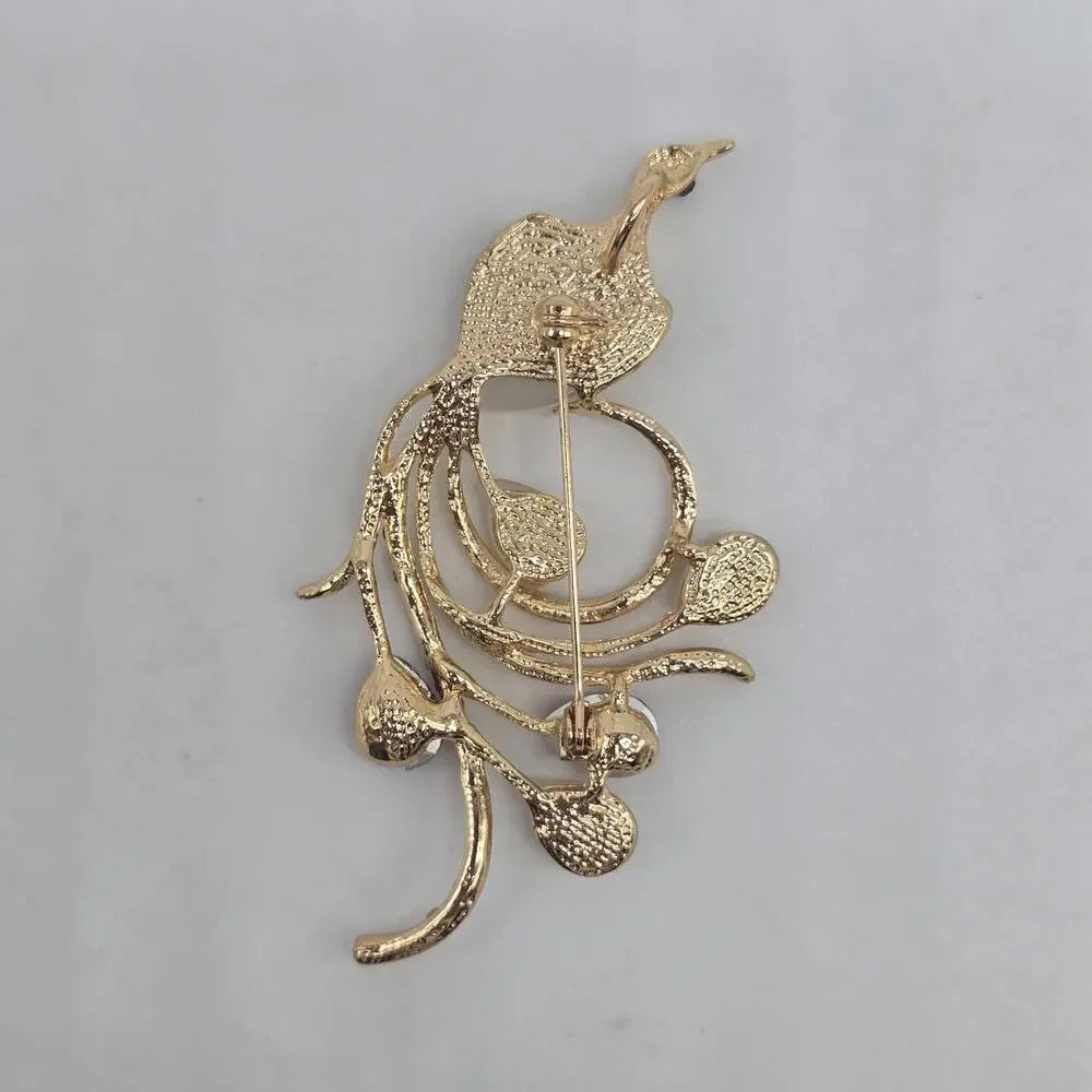 Vintage  Rhinestone Red Crystals White Cat Eye Stone Feathers Peacock Brooch Pin
